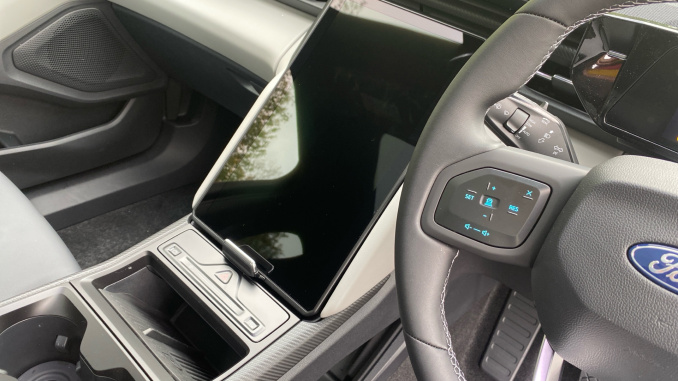 Ford Explorer 210kW Premium 79kWh 5dr Auto Electric Estate - Image 14